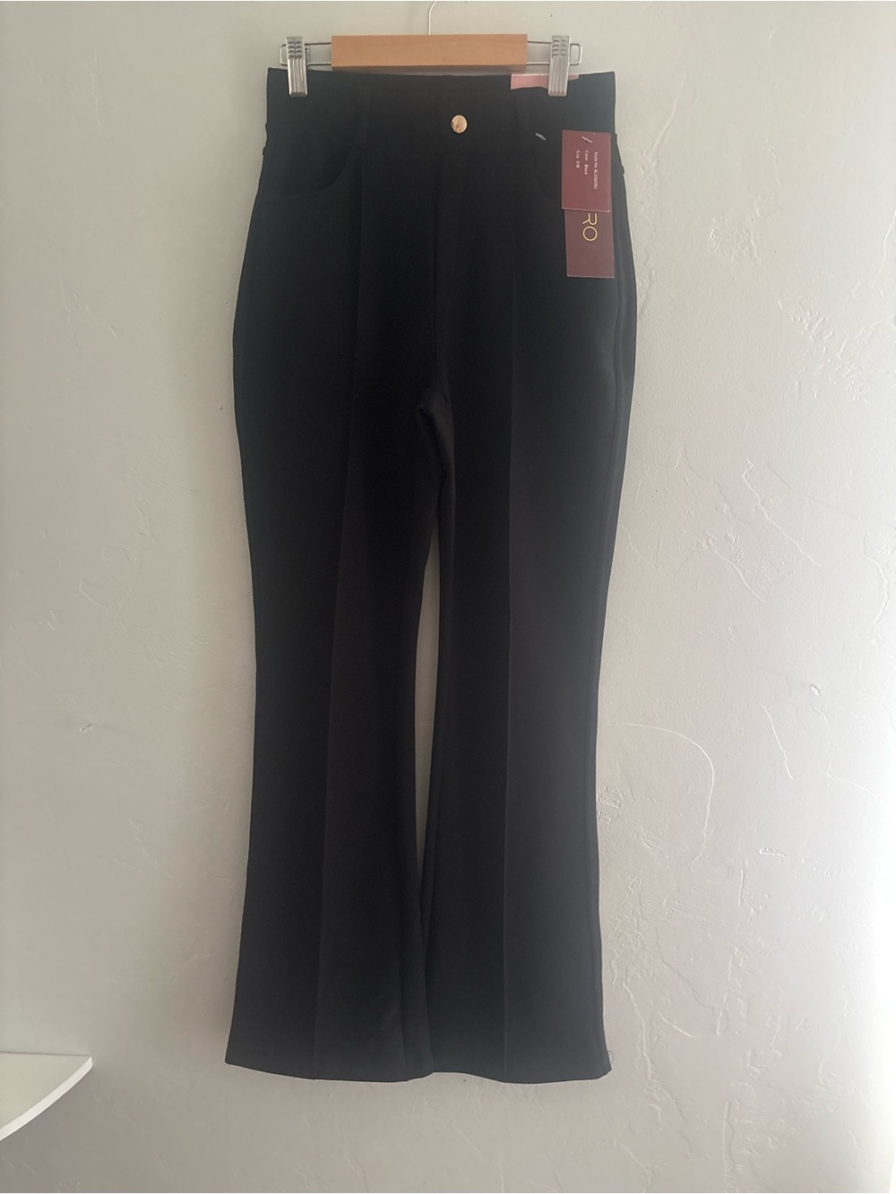 Indero Black High-Rise Slim Straight Dress Pants (Size S/M)